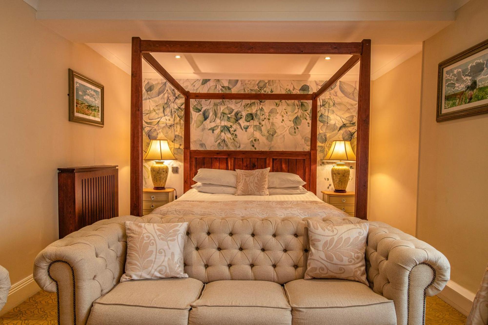 Hollins Hall Hotel, Golf & Country Club Bradford  Eksteriør billede