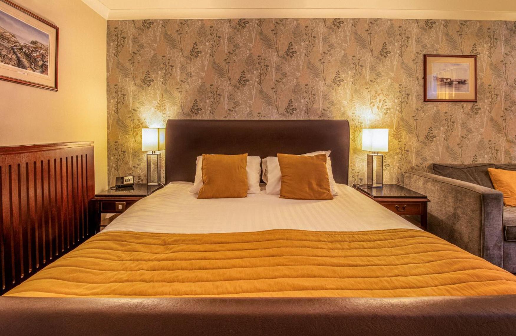 Hollins Hall Hotel, Golf & Country Club Bradford  Eksteriør billede