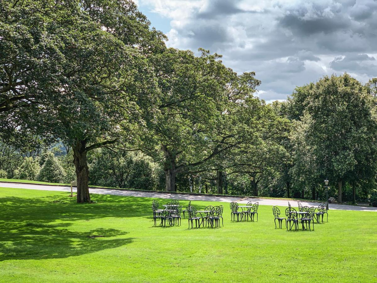Hollins Hall Hotel, Golf & Country Club Bradford  Eksteriør billede
